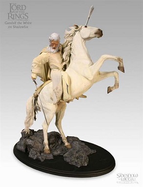 ESTATUA RESINA GANDALF CON SOMBRA GRIS