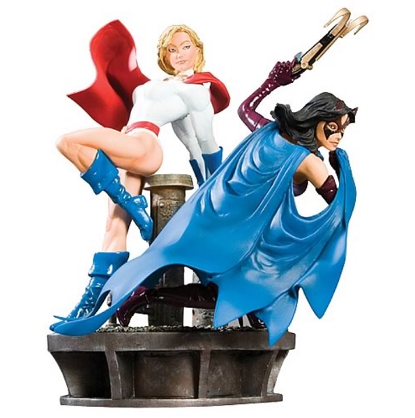 ESTATUA POWER GIRL AND HUNTRESS 30 CM - DC UNIVERSE