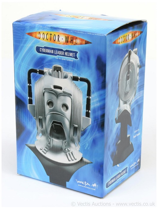DOCTOR WHO CASCO CYBERMAN REPLICA 19CM