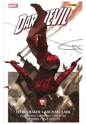 DAREDEVIL DE ED BRUBAKER Y MICHAEL LARK 1 (MARVEL OMNIBUS)