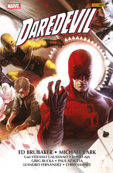 DAREDEVIL DE ED BRUBAKER Y MICHAEL LARK 02 (MARVEL OMNIBUS)